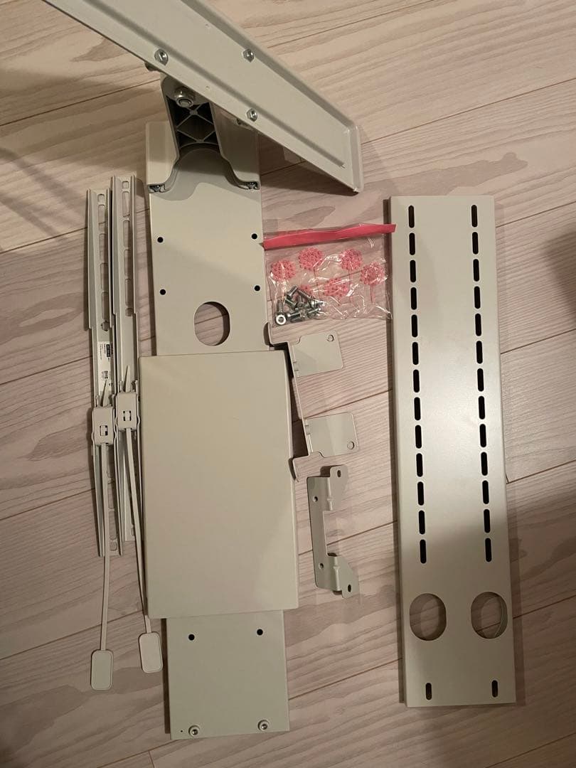 IKEA Uppleva イケア ウップレーヴァ 37-55“ TV用ブラケット - メルカリ