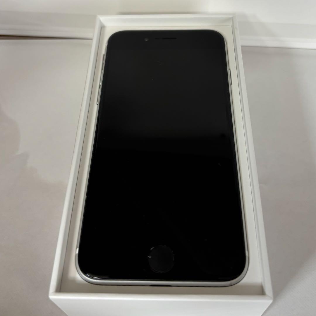 iPhone SE ホワイト ジャンク品 頻繁再起動 - メルカリ