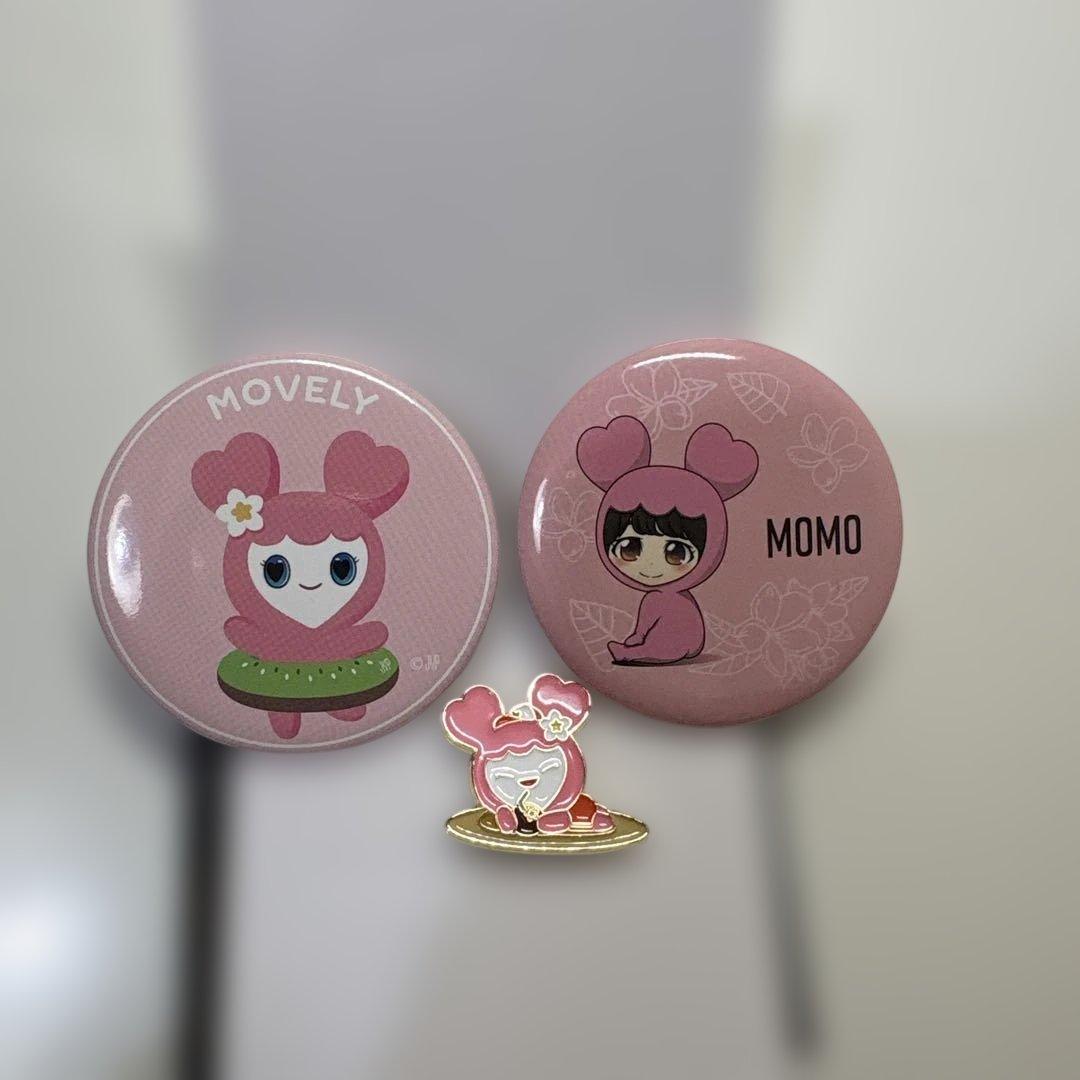 TWICE モモ ランダムピンバッジ ランダム缶バッジ2種 計3種セット