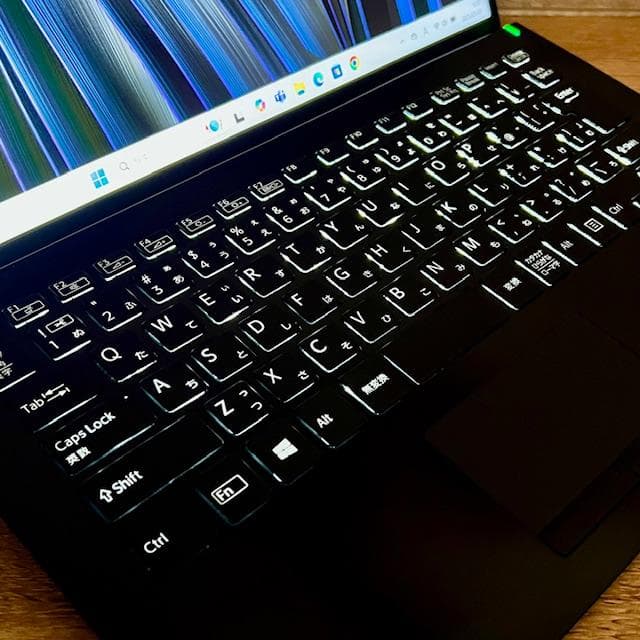 《優良美品》フラッグシップ！Corei7！新品SSD！4K！LTE！ VAIO