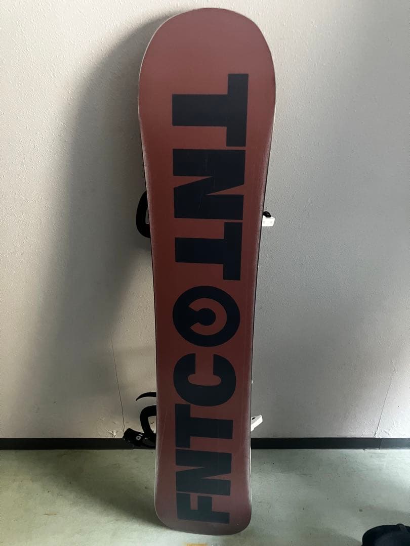 FNTC TNT C 147cm 23-24モデル 使用少 美品 公式】【期間限定】スノーボード3点セットFNTC (エフエヌティーシー