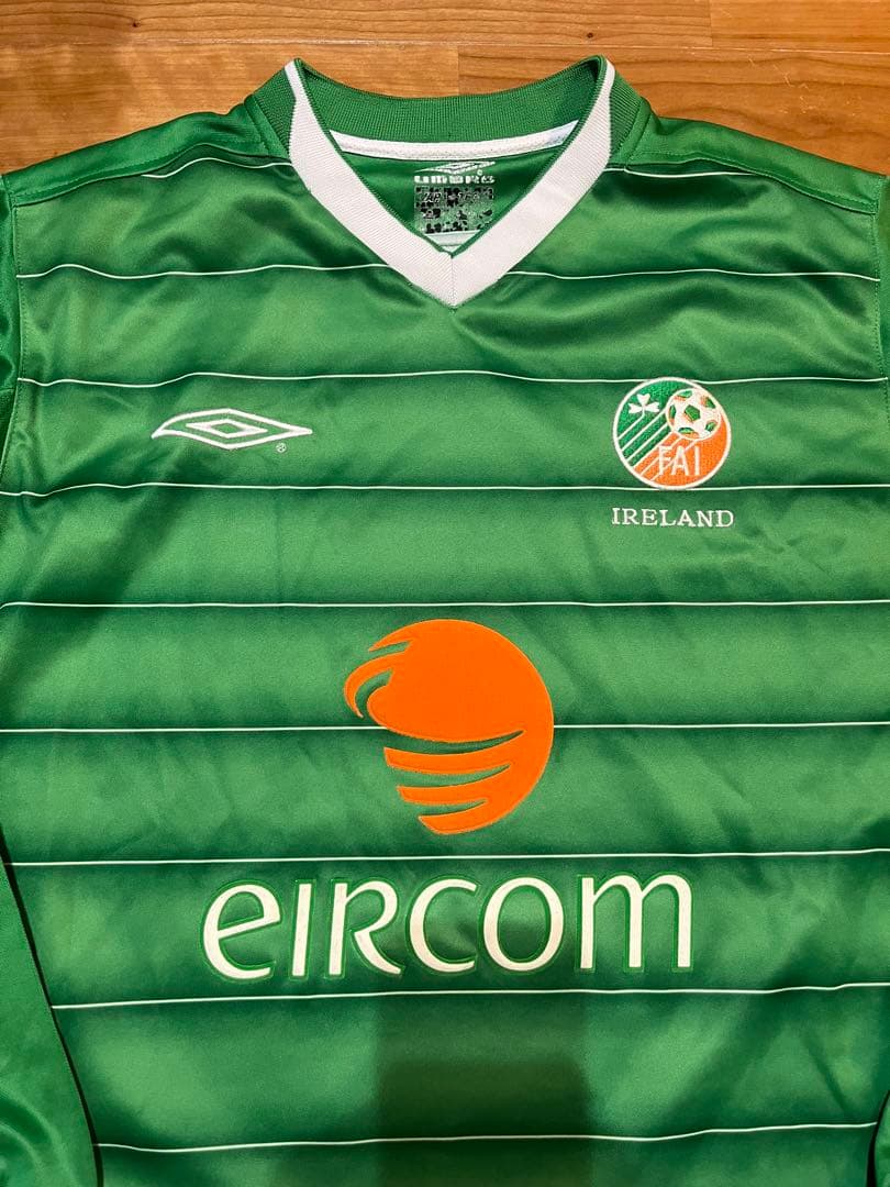 サッカー アイルランド代表 長袖ユニフォーム アンブロ Mサイズ - メルカリ