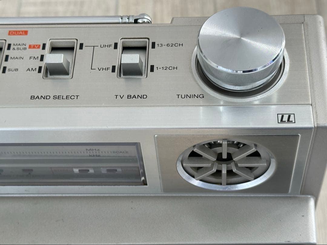 SONY ソニー CFS-V3 ZILBA'P ラジカセ 動作品/希少ラジオ - メルカリ