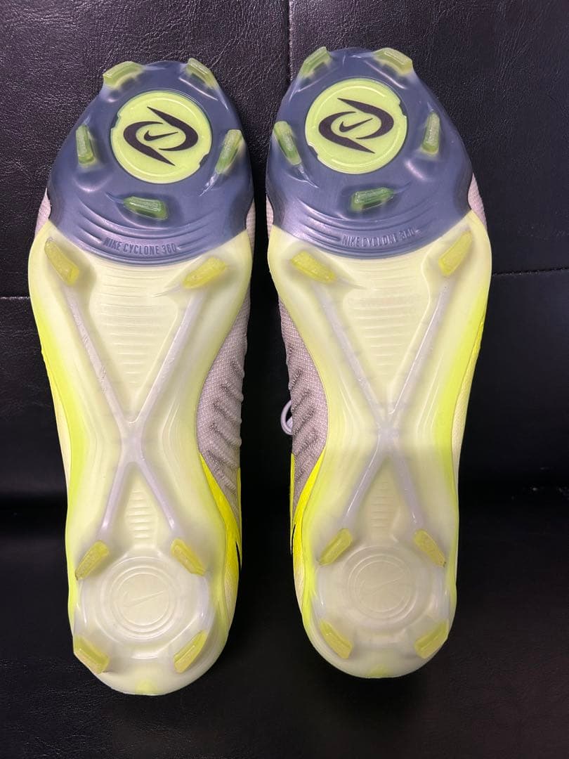 Nike Phantom サッカーシューズ グレー/イエロー - メルカリ