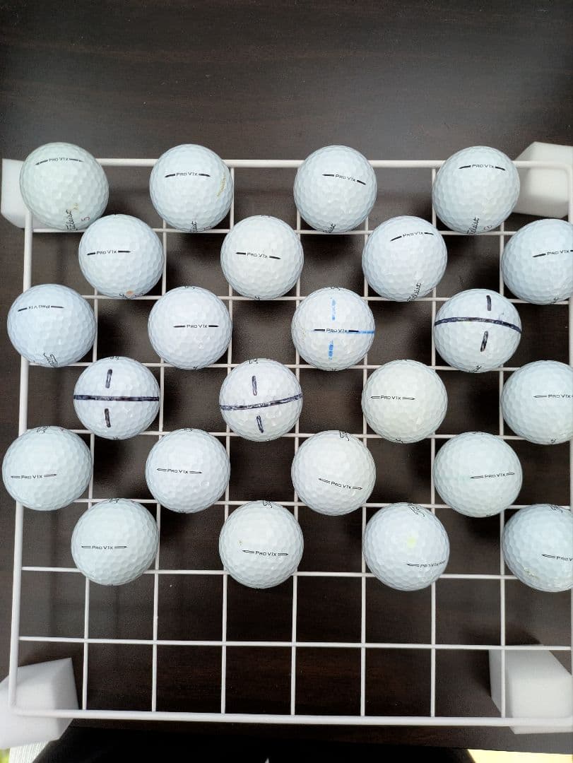 Titleist PRO V1x ロストボール24球 美品 - メルカリ