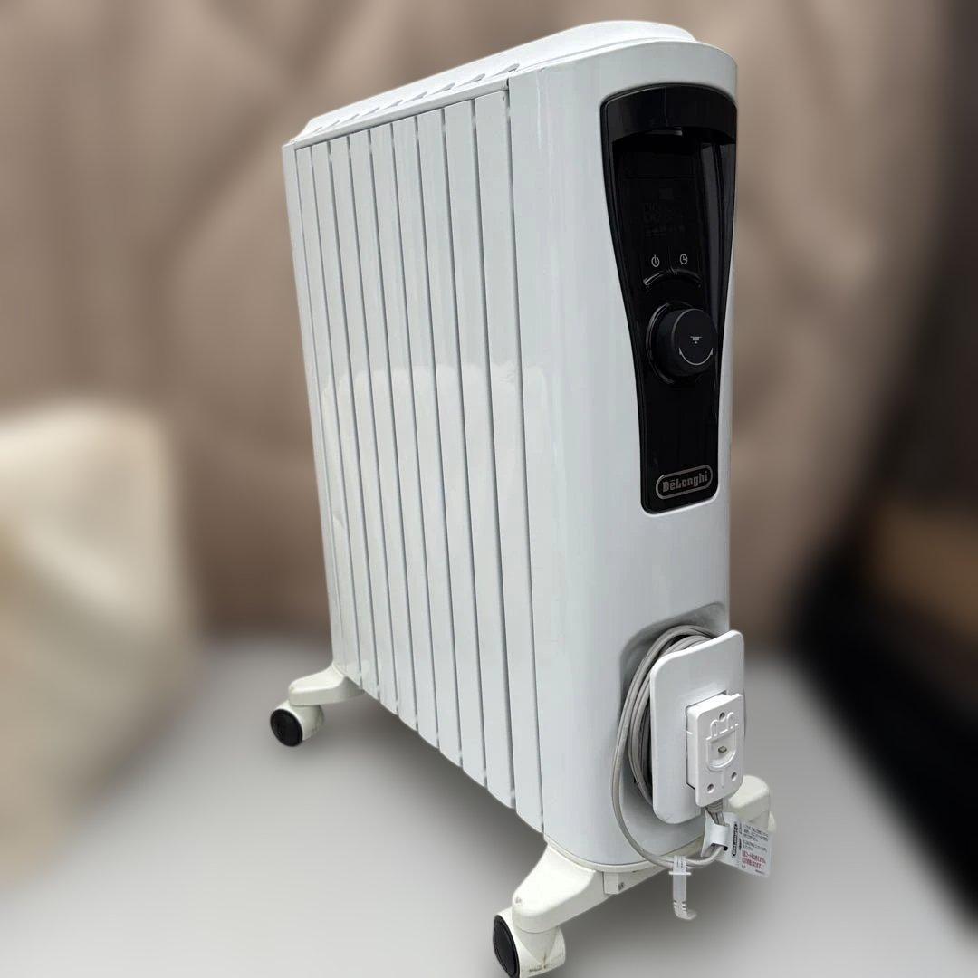 DeLonghi オイルヒーター ホワイト - メルカリ