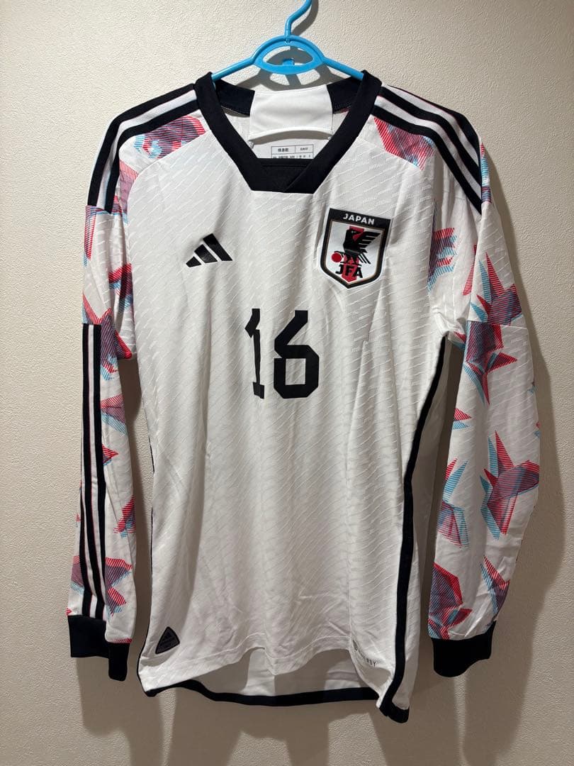 サッカー日本代表 2022 カタールワールドカップ アウェイ 冨安健洋