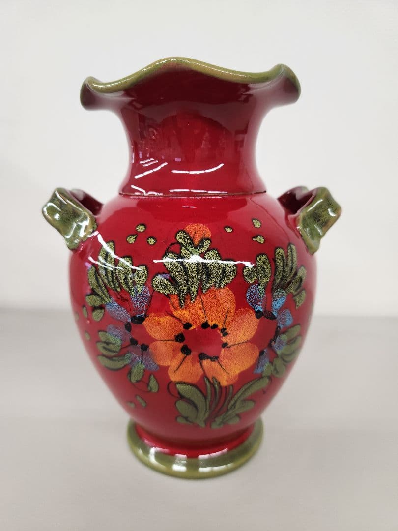 赤い花瓶 イタリア製 両側取っ手付き 陶器 - メルカリ