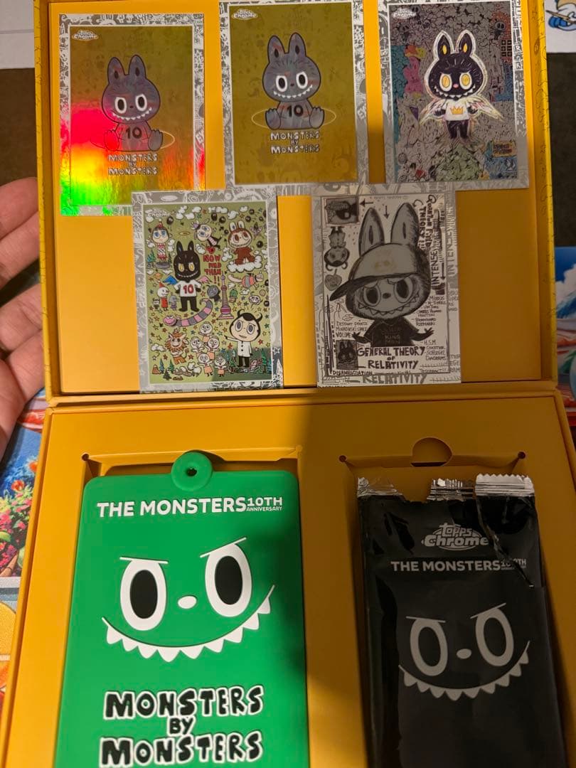 2025 Topps Chrome Labubu Anniversary Box - メルカリ
