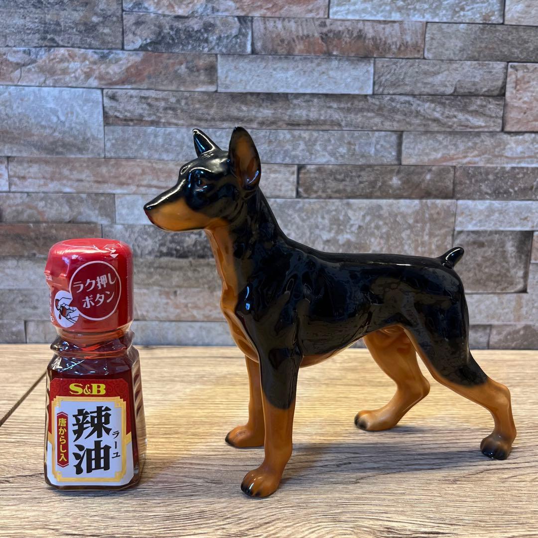 激レア品】C 動物 陶器置物 犬 ドーベルマン - メルカリ