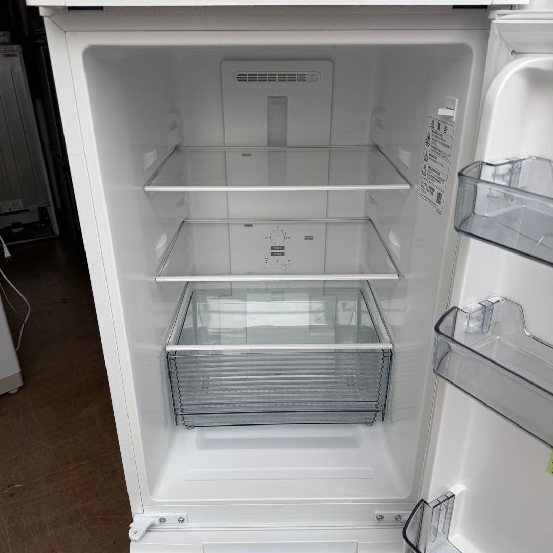 C7543☆2022年製美品☆シャープ 冷蔵庫 ホワイト 右.左開き 自動霜取り
