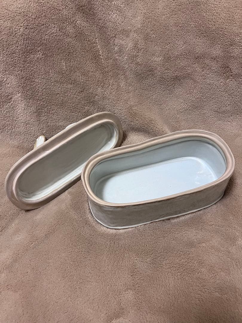 Yarnnakarn】Rabbit Container うさぎ 小物入れ 置物 - メルカリ