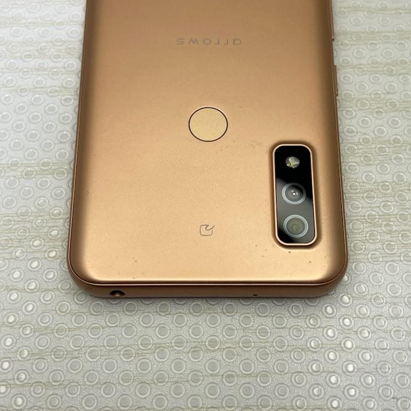 arrows We ◇ 4GB/64GB / FCG01 ローズゴールド - メルカリ