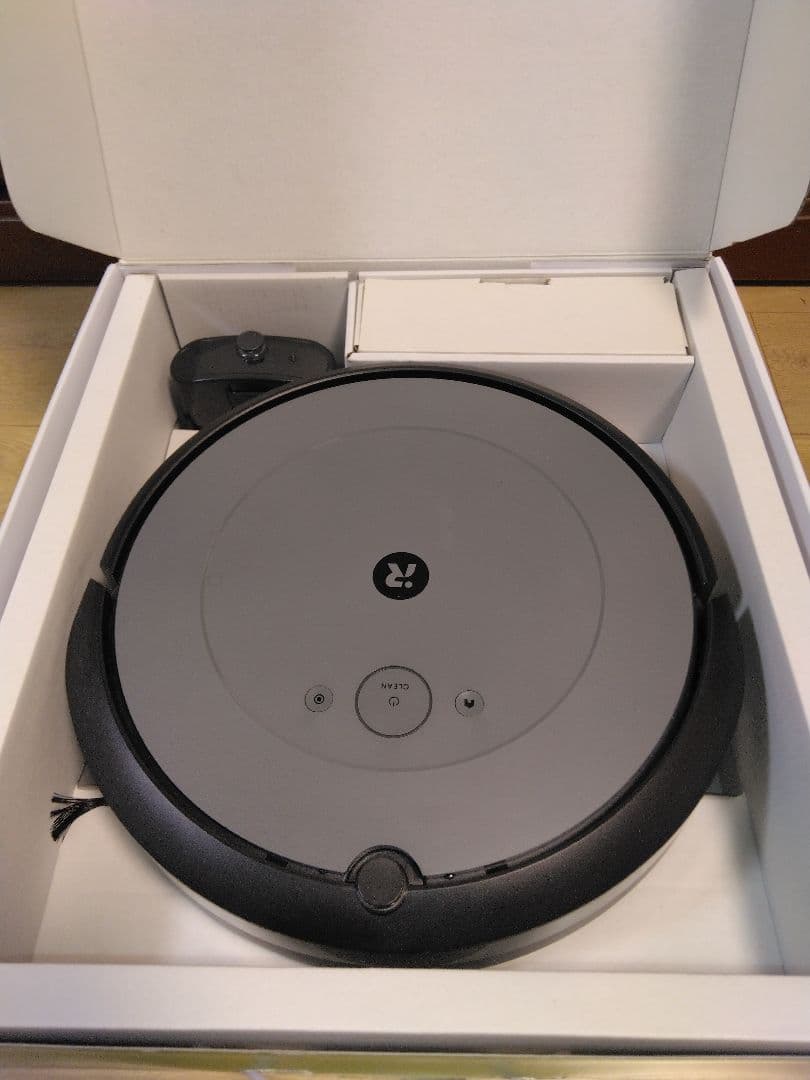 ほぼ新品使用1時間半】ルンバ i2（2024年）専用個装箱（876） A - メルカリ