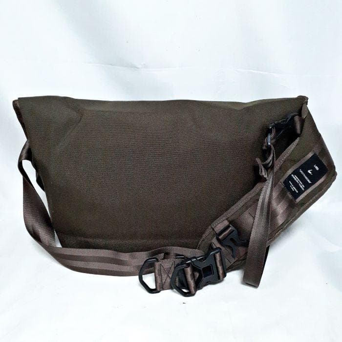 LARS ラーズ メッセンジャーバッグ - メルカリ