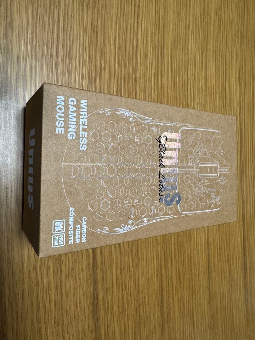 マウス・トラックボール UNIUS BLACK LOTUS CARBON UNIUS BLACK LOTUS Carbon Fiber 8K Wireless Gaming Mouse | マウス