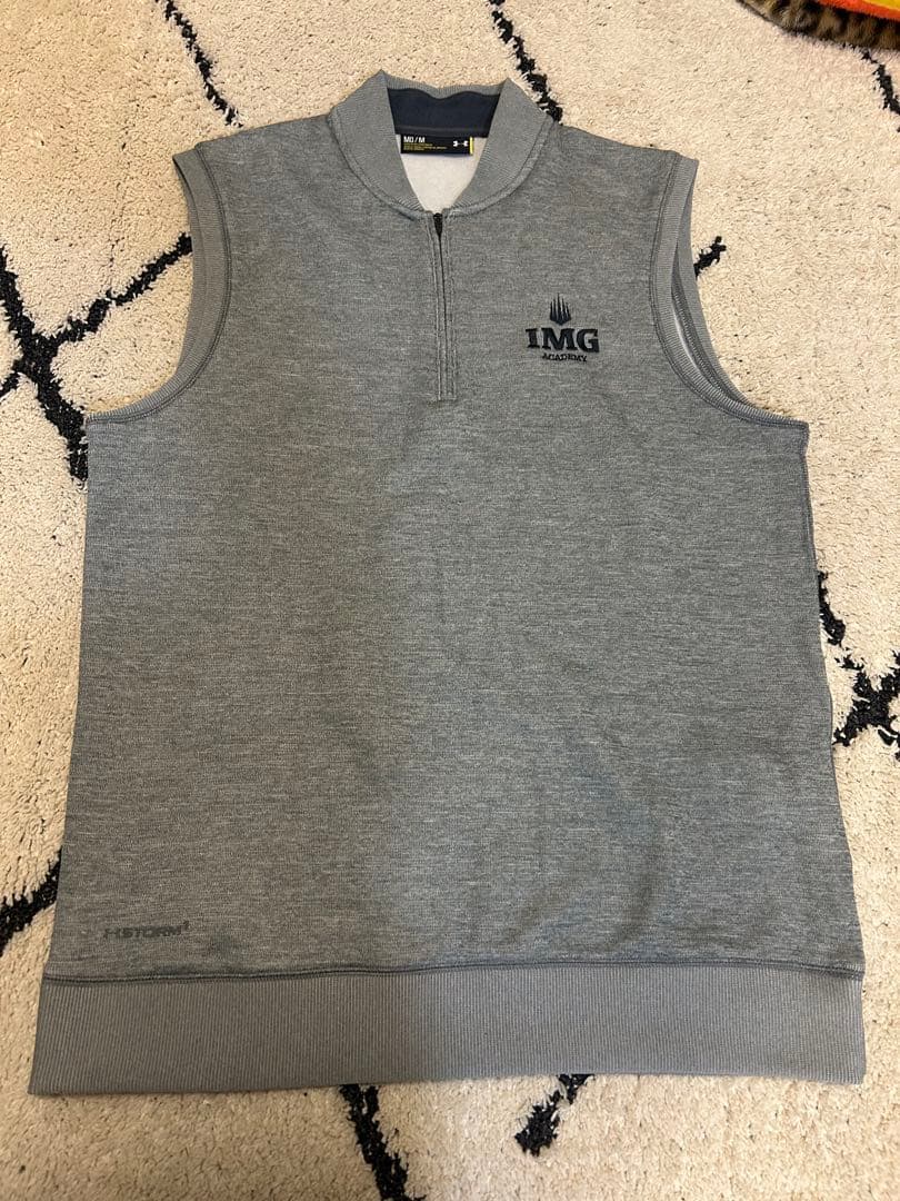 中綿ベスト　新品未使用　アンダーアーマー　ゴルフ　IMGアカデミー ☆アンダーアーマー クリアランス メンズ ゴルフ アウター ベスト