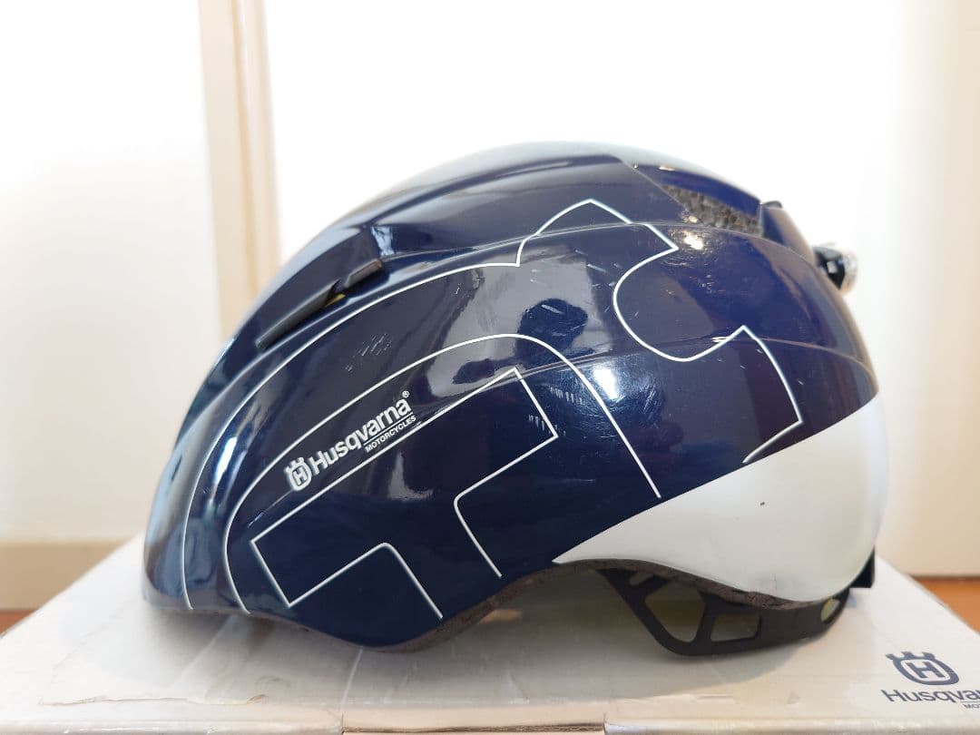 Husqvarna トレーニングバイク ストライダー ヘルメット、プロテクター付