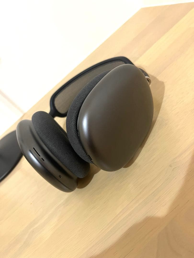 極美品】AirPods maxスペースグレイ Lightning セール中