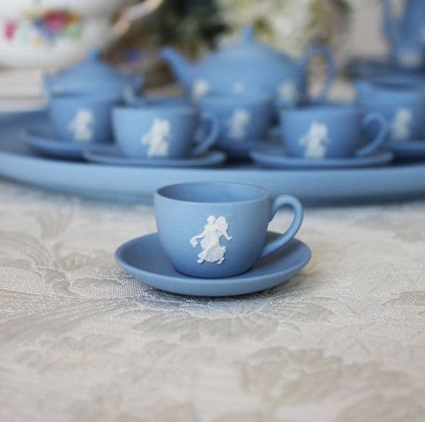 ウェッジウッド ブルージャスパーミニチュアティーセット ダンシング