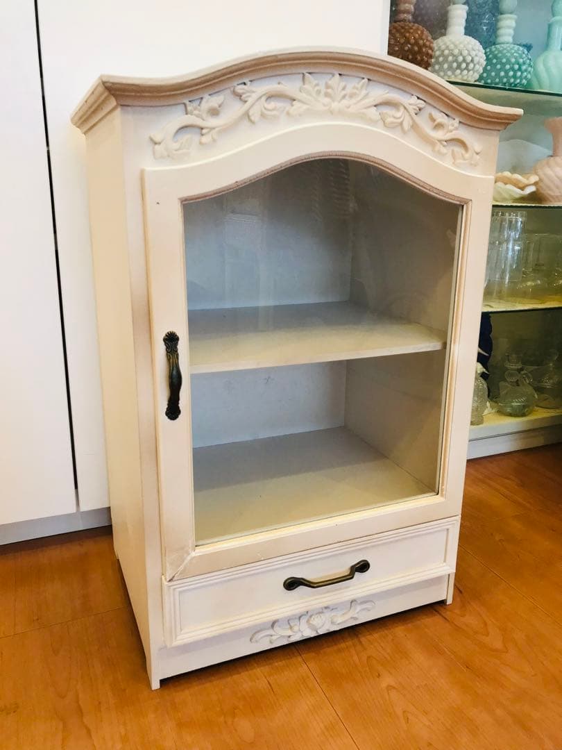 専用☆ salut!/サリュ ロココ調 キャビネット ガラス飾り棚 ホワイト