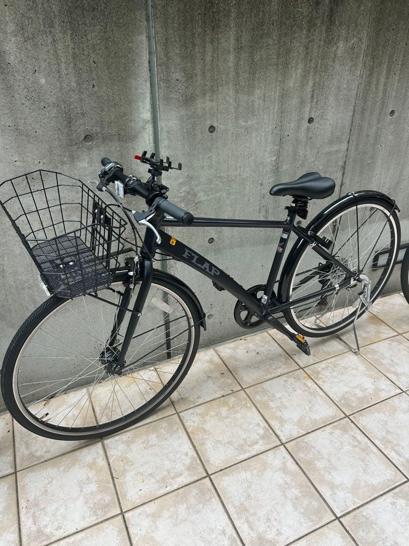 【美品】FLAP 6段変速 自転車 オートライト付き 両立スタンド 鍵あり 美品】FLAP 6段変速 自転車 オートライト付き 両立スタンド 鍵あり