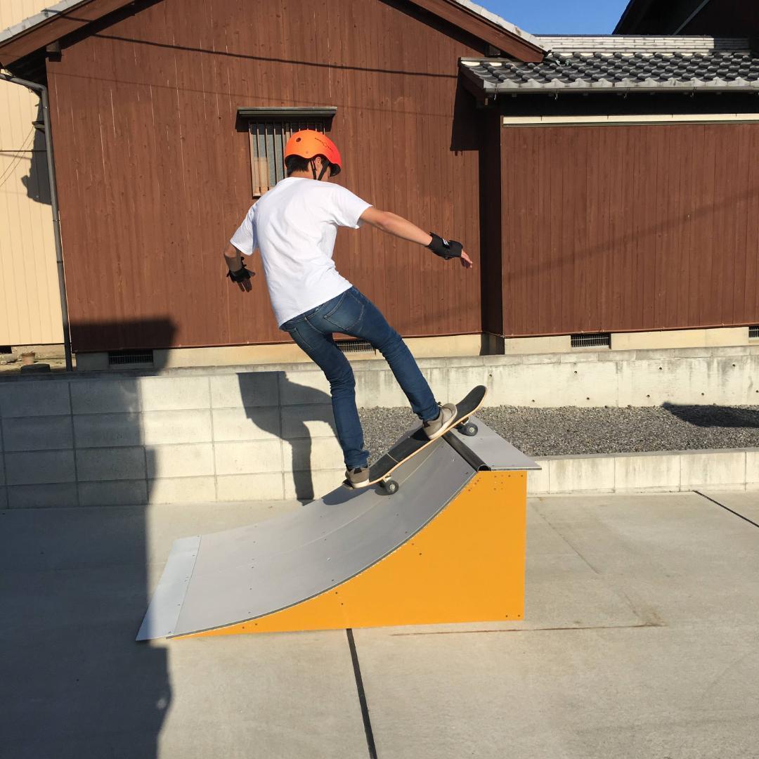 オーダー受付中】送料込み スケボーランプ 組立キット スケボー - メルカリ