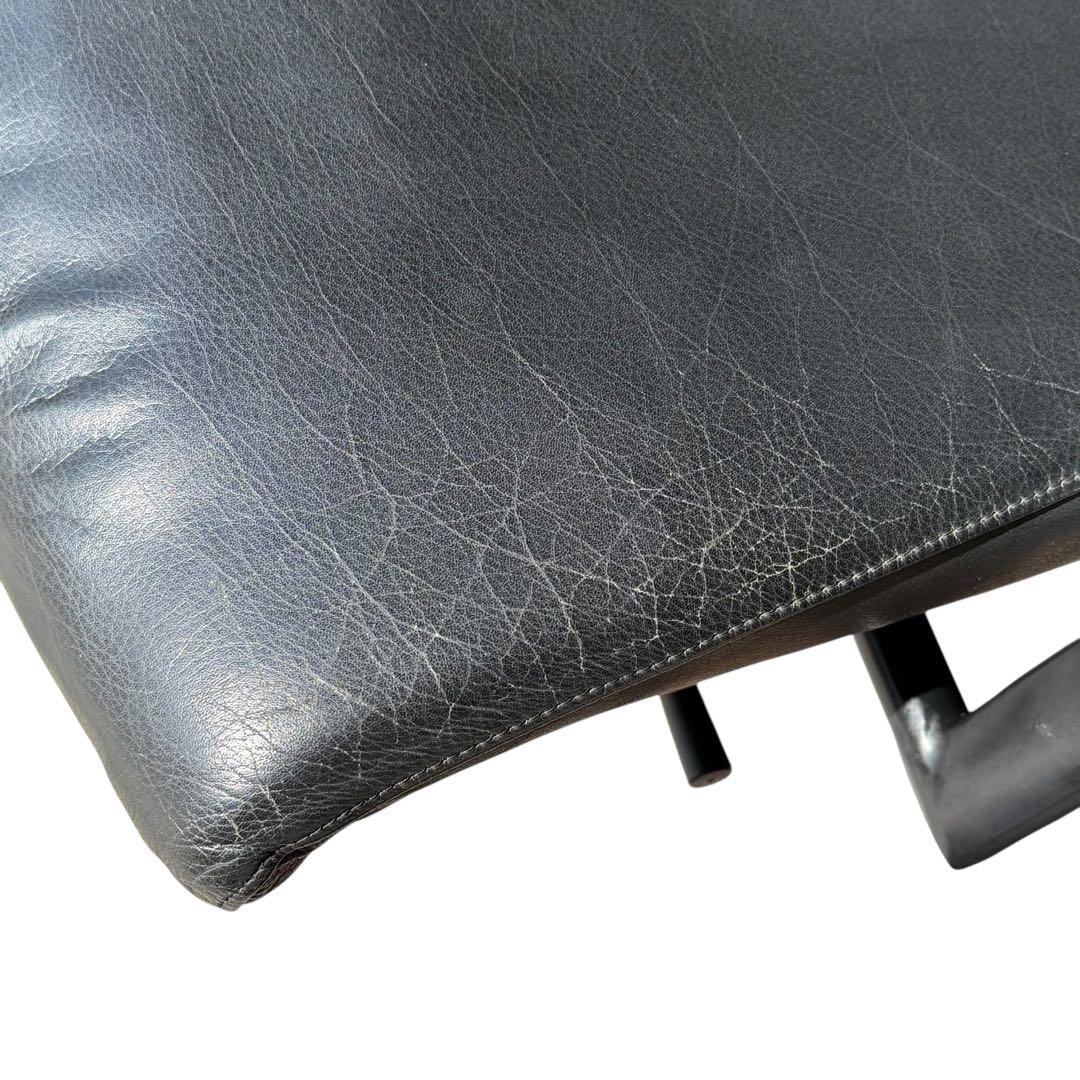 HR703 Fritz Hansen Flowフリッツハンセン レザーチェア