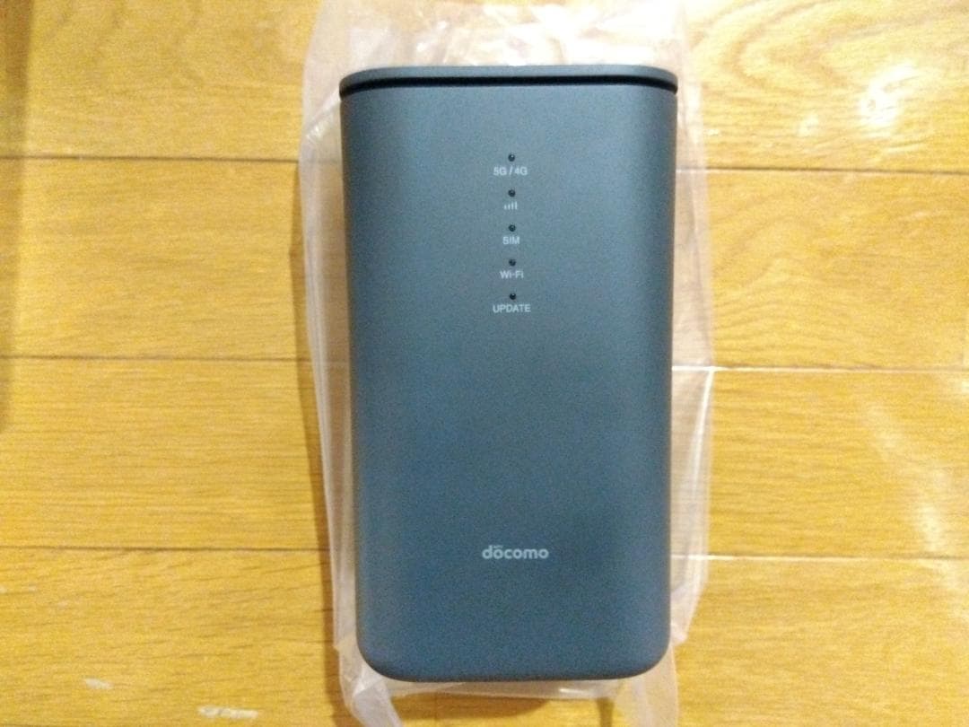 docomo home 5G HR02 無線LANルーター - メルカリ
