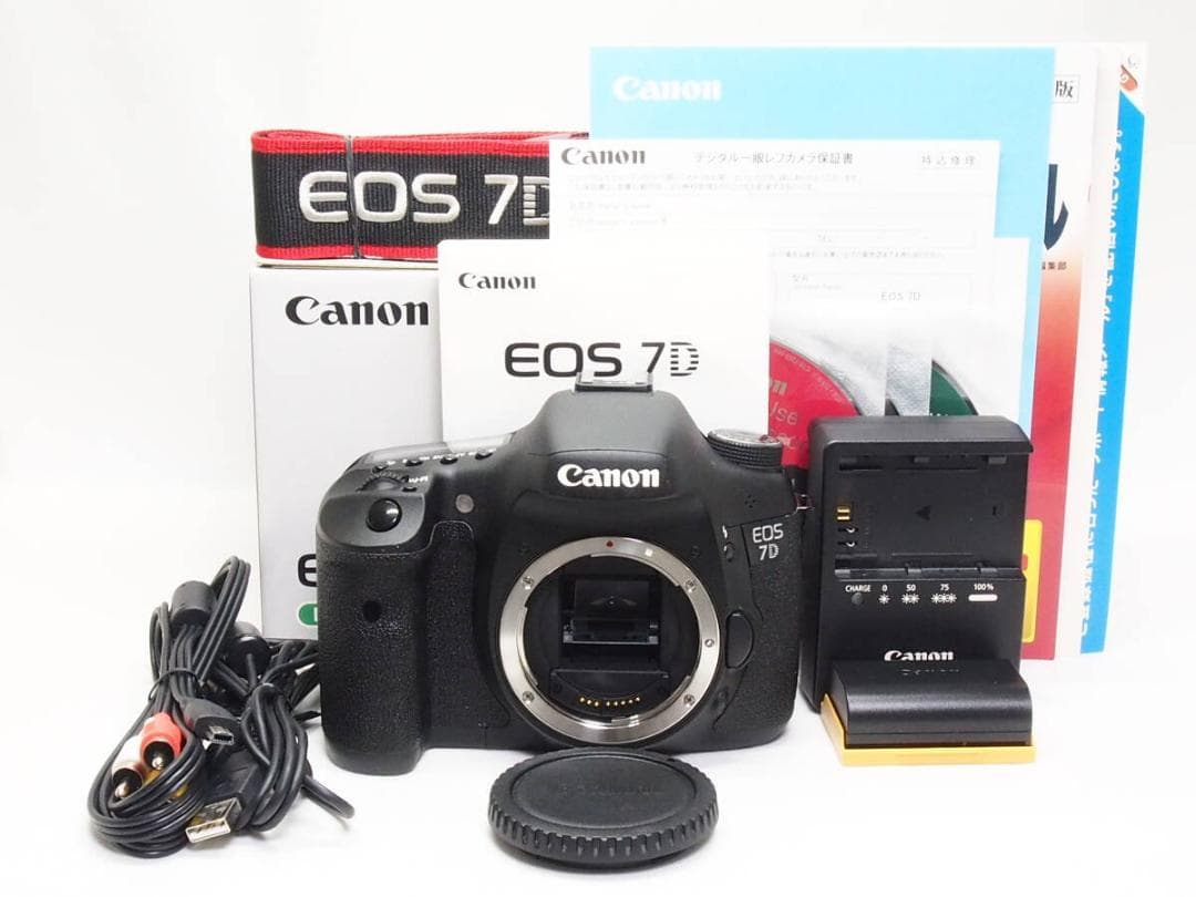 ■美品■ Canon EOS 7D ボディ 《スレ極少 動作光学良好 付属品充実 Amazon | Canon デジタル一眼レフカメラ EOS 7D ボディ EOS7D