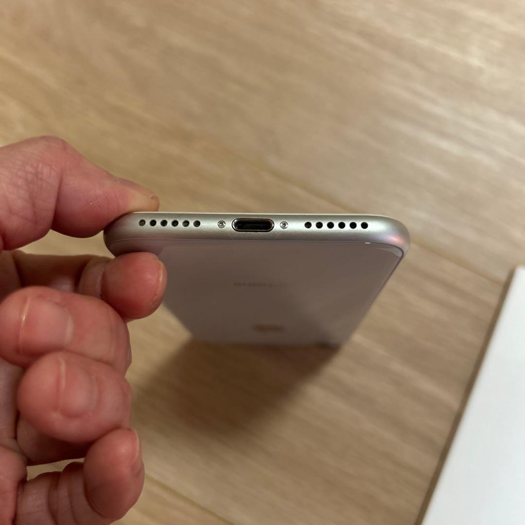 iPhone8 シルバー 本体 64GB SIMフリー 初期化済み 箱付き - メルカリ
