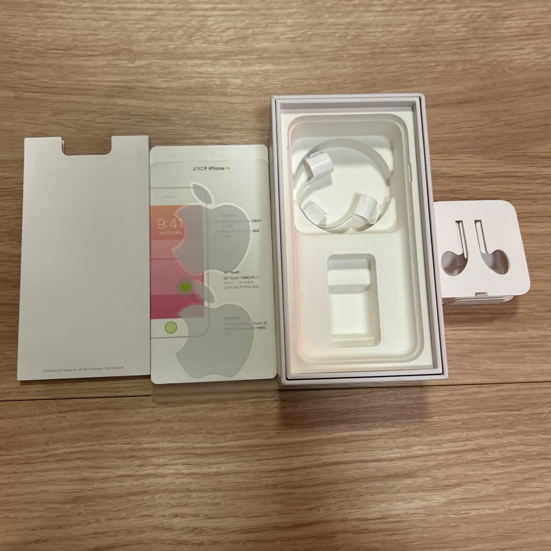 iPhone8 シルバー 本体 64GB SIMフリー 初期化済み 箱付き - メルカリ