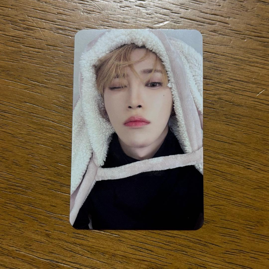 ald1 トレカ うさぎ毛布 ver. アルノ - メルカリ