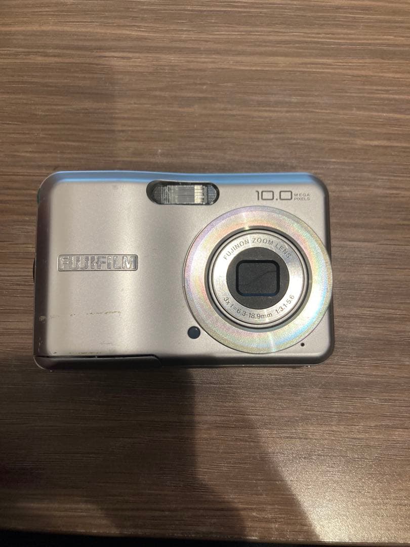 Fujifilm 10.0メガピクセル コンパクトデジタルカメラ - メルカリ