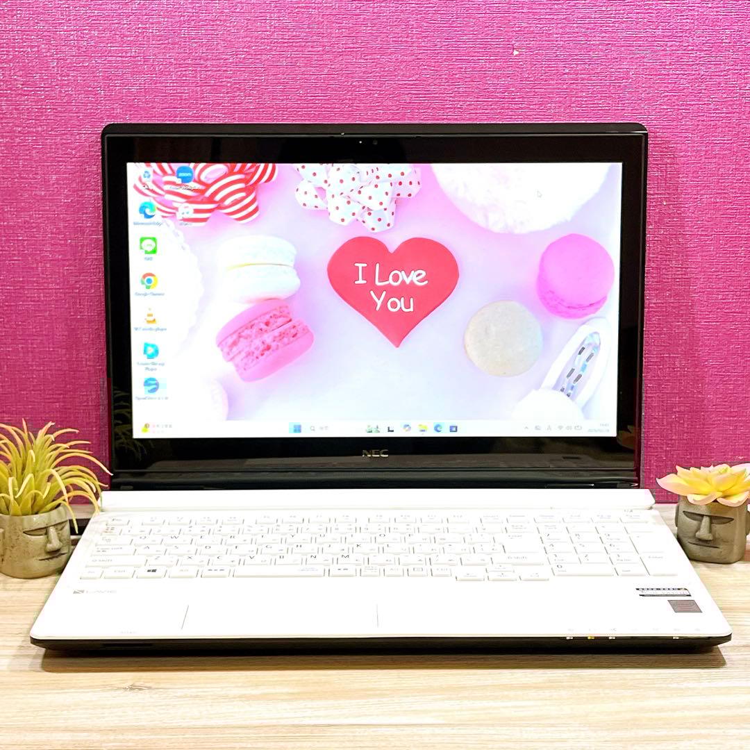 Windows11✨Corei5✨メモリ8GB✨カメラ付き✨ブルーレイ✨大容量