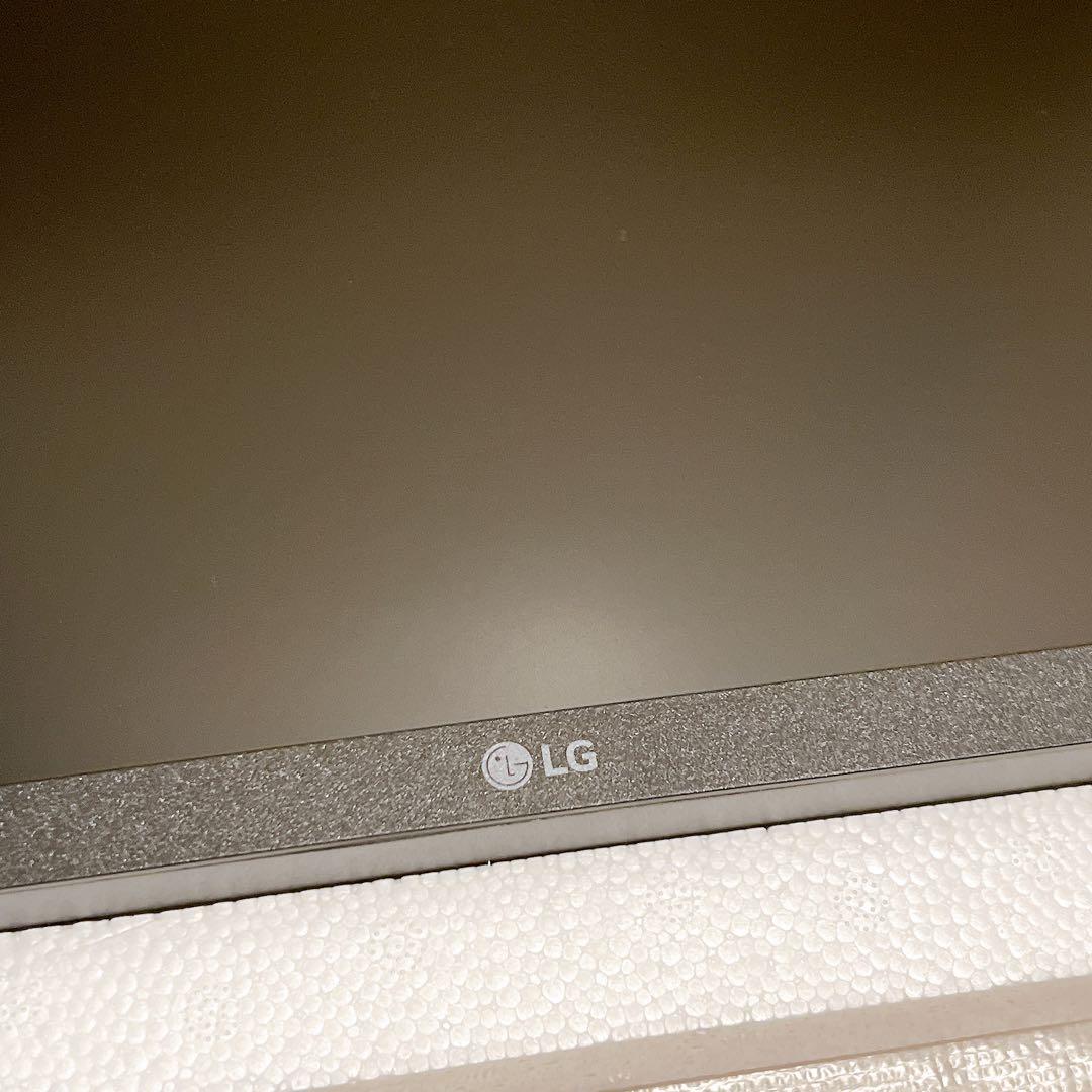 《最終値下げ‼︎》LG PCモニター新品未開封のスタンド付き‼︎