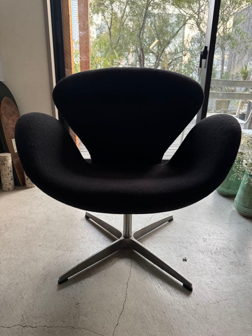 スワンチェア ブラックFritz Hansen アルネヤコブセン　北欧デザイン SWAN CHAIR（スワン チェア） / FRITZ HANSEN（フリッツ・ハンセン