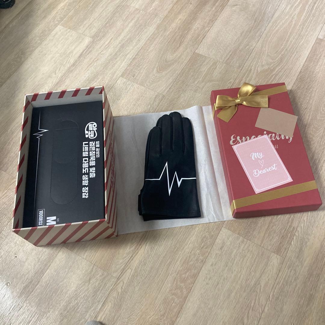 ライブラリーオブルイナ アンジェリカのための沈黙手袋 ギフト