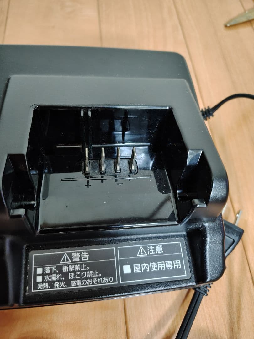 ○パナソニック電動自転車バッテリー充電器 NKJ069Z1 - メルカリ