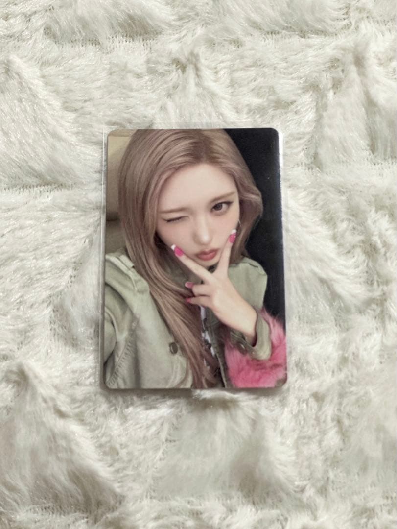 IVE ガウル トレカ - メルカリ