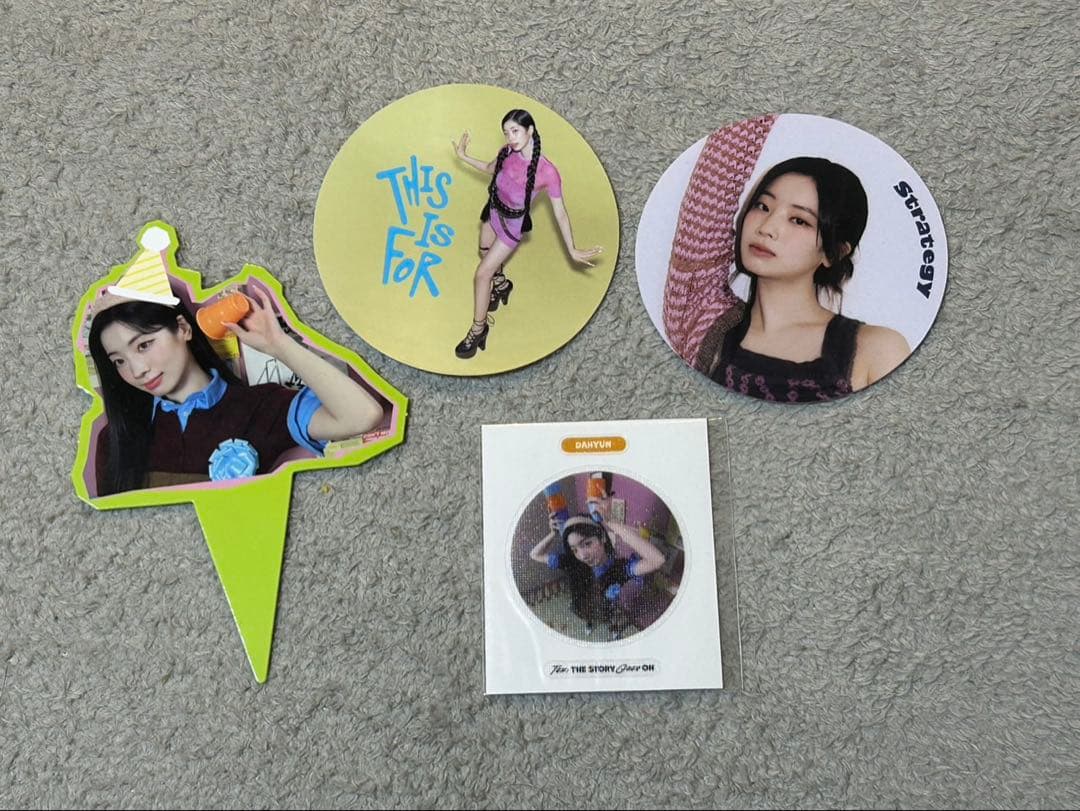 TWICE ダヒョンまとめ売り | Shop at Mercari from Japan! | Buyee