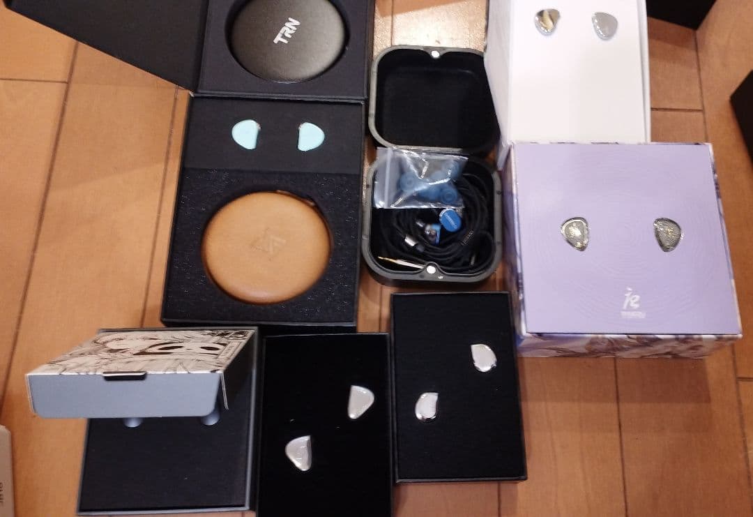 中華イヤホン9本セット☆ - メルカリ