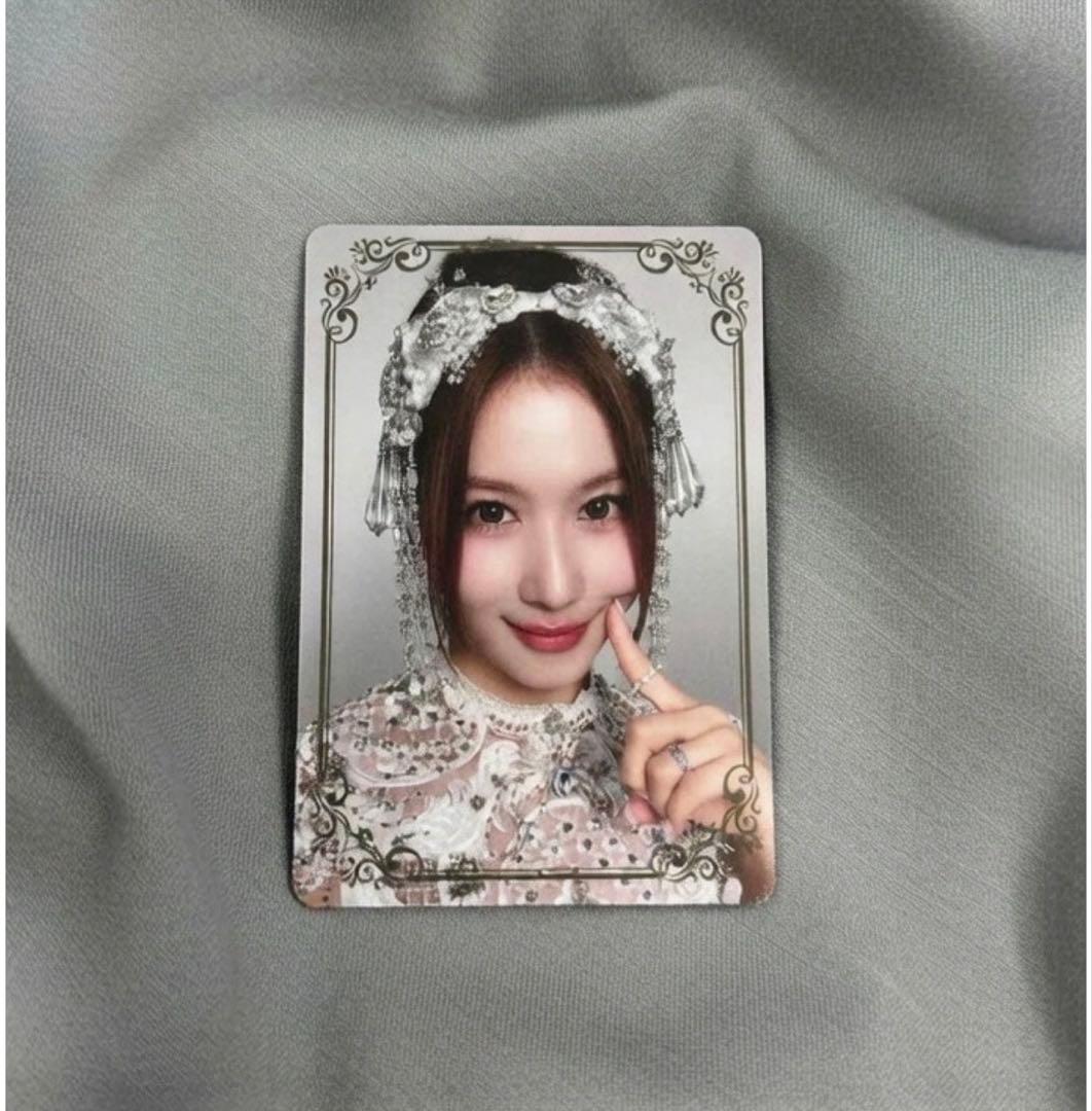 TWICE MISAMO PLAY ラキドロ トレカ サナ 箔押し - メルカリ