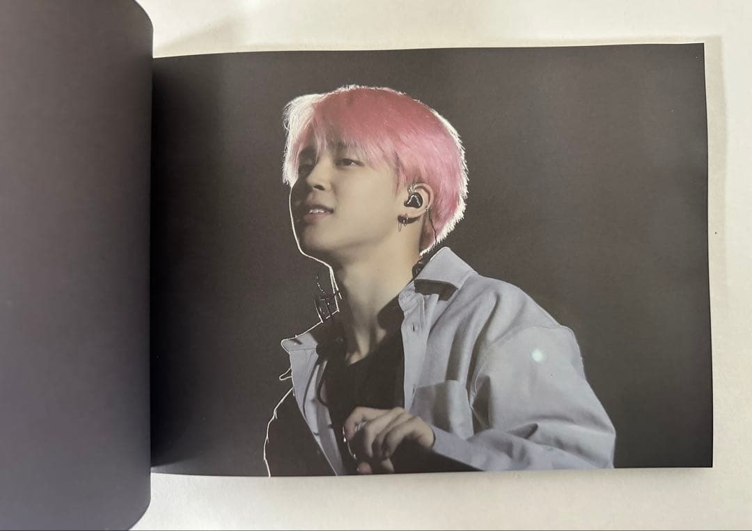 WINGS TOUR FINAL 公式 エッセイブック ジミン トレカ 付き - メルカリ