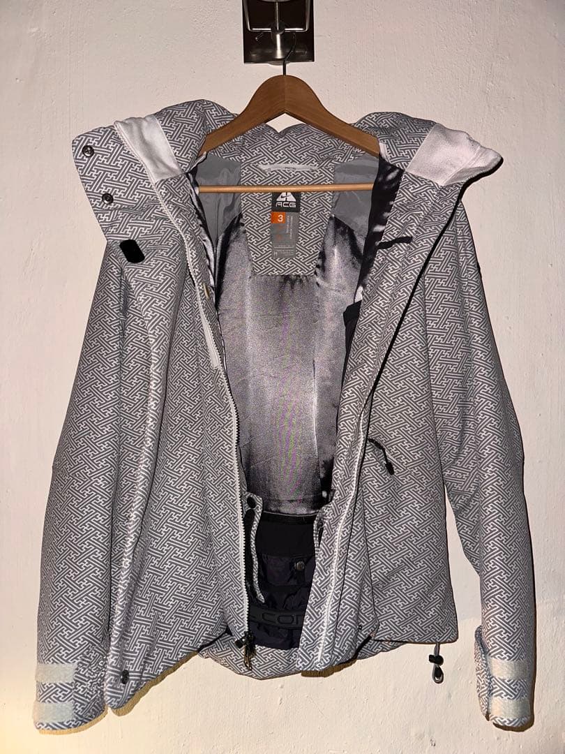 ACG Sayagata Kimono Snowboard Jacket - メルカリ