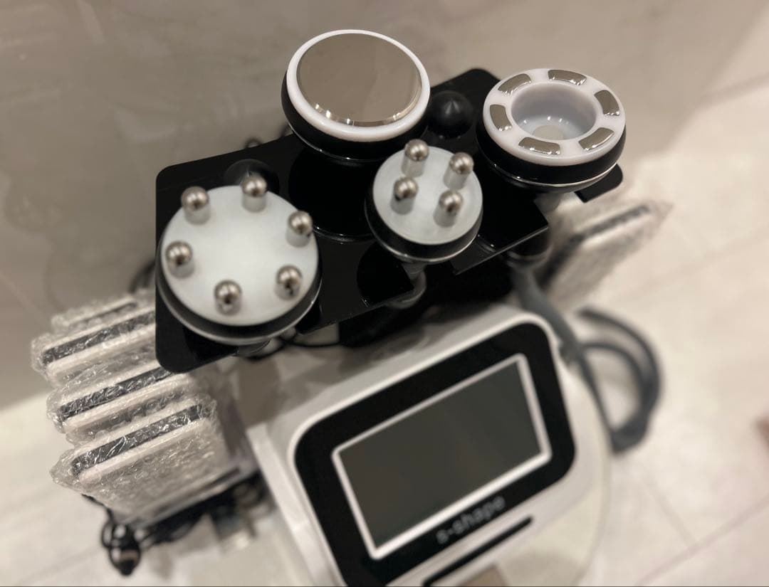 にんじん/お値下げ受付中！送料込♥️美品キャビテーション＆ラジオ波