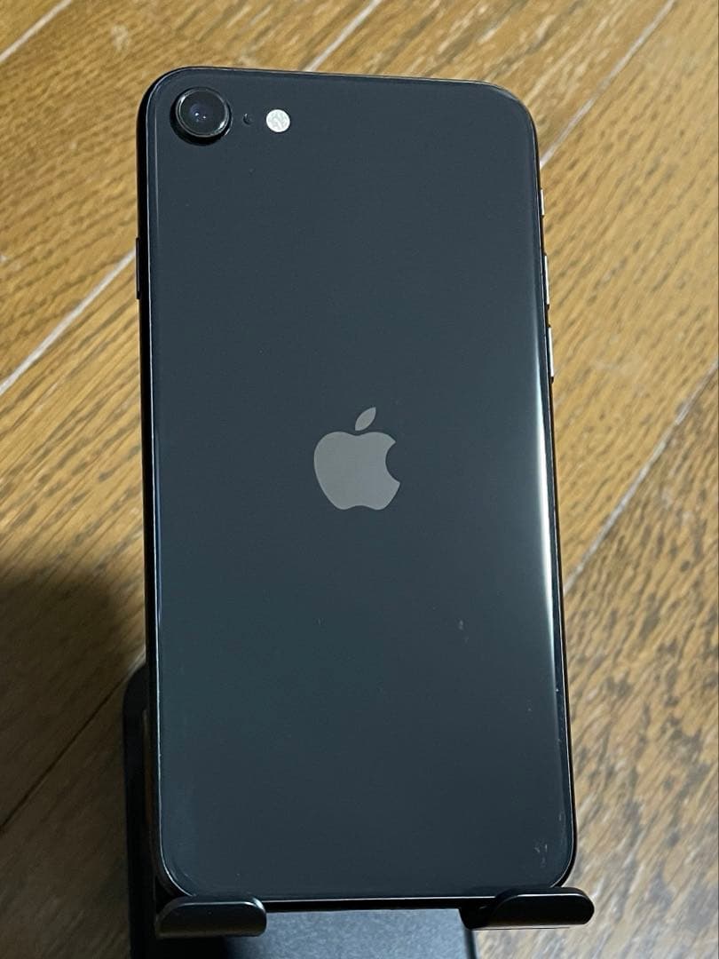 iPhone SE 第2世代 128GB ブラック 黒 本体のみ Amazon | 【整備済み品】 Apple iPhone SE(第2世代) 64GB ブラック SIM