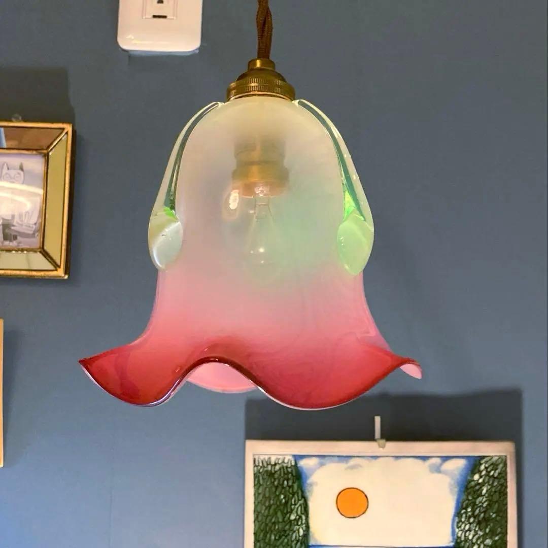 イギリス　1920年　ヴァセリン（ウラン）　ランプシェード　オパールセント イギリス アンティーク ヴァセリン＆オパールセントガラスシェード