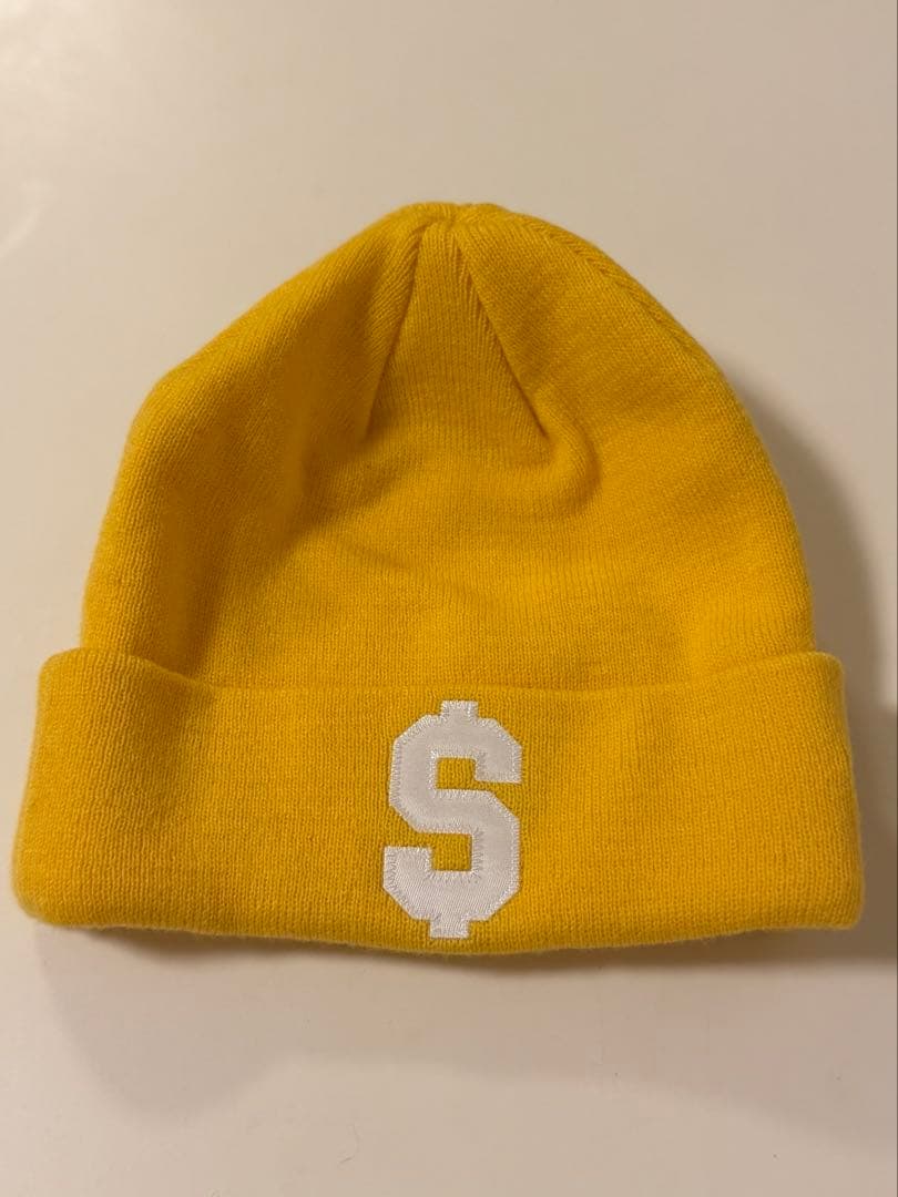 supreme】 ビーニー 黄色 タグ付き - メルカリ