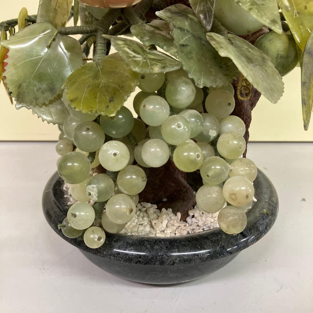 E-4 天然石 盆栽風 飾り 桃と葡萄の置物 翡翠 オブジェ 縁起物 中国